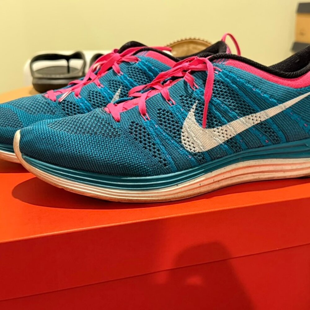 Nike Flyknit One - Neo Turquoise Pink Flash - Size 12
